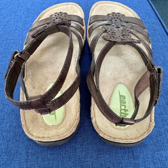 Earth Gladiola Brown Leather Sandals - Picture 2 of 4